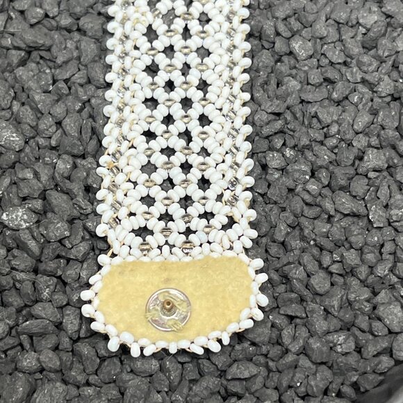 Handcrafted Vintage White Beaded Bracelet With Snap Closure - Picture 6 of 9